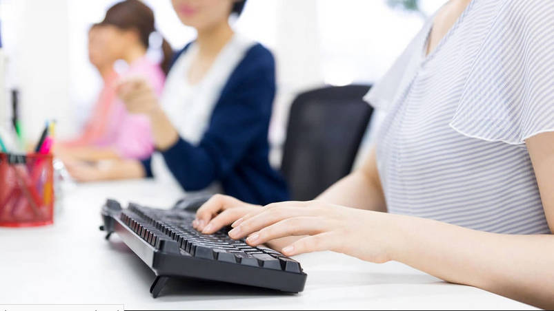 【悲報】AIで「事務職」失業へ。特に女性が大量失業