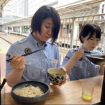 女性に忖度する立ち食いそば屋だと900円！立ち食いそば屋は回転重視で400円でいいだろ