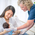 【政府】海外で出産した外国人への出産一時金、給付方法の在り方を検討へ