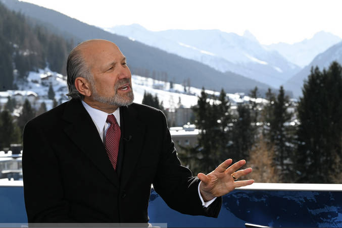 【ダボス会議】ラトニック米商務長官『グローバル化は失敗だった、主権とは国境そのもの。……欧州は電池すら作れないのになぜ｢ネットゼロ｣に合意するのか？それは電池を作る中国への従属です』