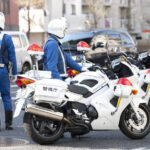 「ダンプカーにひかれ、その場で死亡確認」　←　なにこれどういう状況？