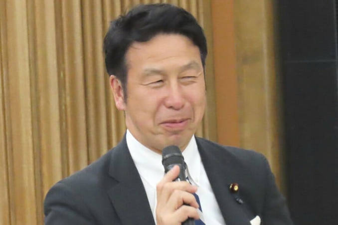 雪で大変な時期に衆院解散した高市に黙りこくって何故か米山を叩いてる香具師いるでしょ