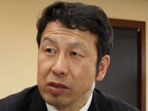 【朗報】米山隆一さん、自演疑惑はスタッフのミスであったと謝罪