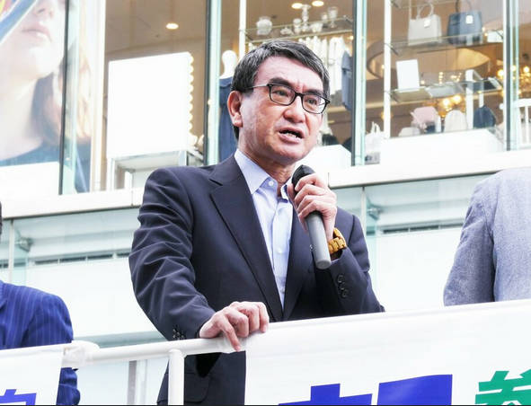 【河野太郎氏の街頭演説】通行人ほぼ無視の動画が46万回覧