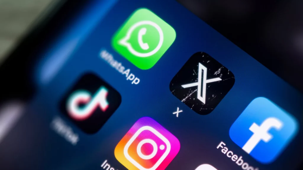 【5ch民】SNSの力で総理大臣を辞めさせて政策を白紙にした成果と影響力をもっと評価すべき