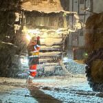 国交省が異例の宣言！ノーマルタイヤ・チェーンなしでスタックした車両はSNSにアップします！