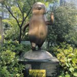 Suicaペンギン像「つぶすのはかわいそう」 新宿駅の名所の運命は 「卒業」発表に半泣きの人も