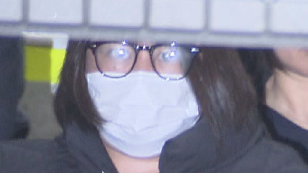 三菱UFJ銀行貸金庫窃盗事件　元行員の女（47）に懲役12年求刑　時価3億円以上の金塊や現金など盗んだ罪に問われる