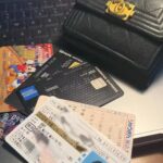 【画像】　中国人女性さん　日本人女性が落とした財布をネットで販売　→犯罪だろこれ