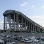 昔ザウスってあったよな。あれシュラク隊のケイトが支えてたんだぜ。室内スキー場建設計画