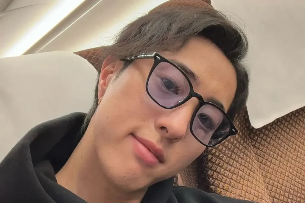 「非常識」と批判殺到…　人気YouTuberが高速道路で迷惑行為→逆ギレ　昨年は道路陥没事故の不適切発言で大炎上