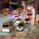 【京都・大津市境】大雪の国道1号・逢坂山で立ち往生の車、ほぼ全てノーマルタイヤ