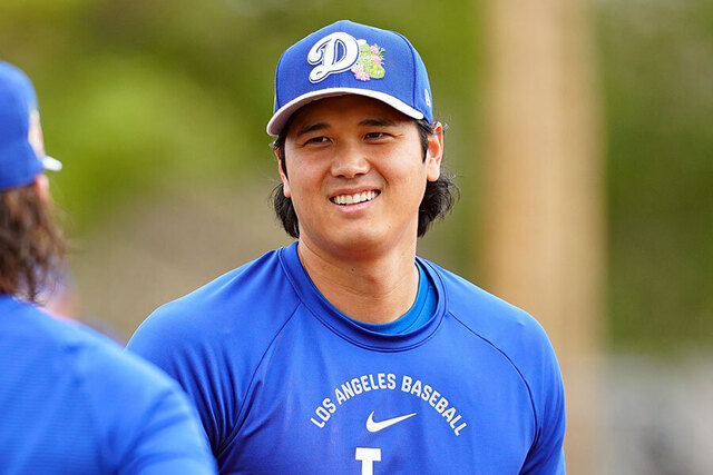 【世界で唯一の大谷翔平グッズ　12月に4億6700万円で落札】大谷翔平の世界で1枚のカードを引き当て・・・大絶叫する海外ファン「うおおおおおお」