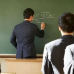 【非正規教員】教員不足なのに、なぜ「正規採用」を増やせないのか…「同じ仕事でも年収150万円差」学校現場のいびつな内情