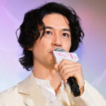 【芸能】斎藤工、芸能活動の原点はアイドルファンの「オジさん」　20代はハロプロのコンサートスタッフとして明け暮れる