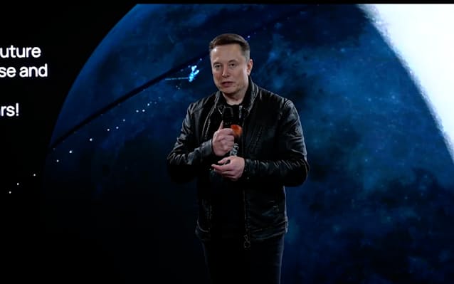 【イーロン・マスクの親友のラリー・エリソン】CNNを所有する会社を買収！！→→ CNNは大パニック状態だ「私達は終わった。」「私達は絶望的だ。」