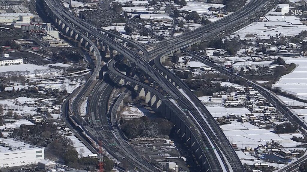 【気象情報】2/9  御殿場でマイナス10.2℃    静岡県内15地点で「今季最低」の冷え込み。伊東の国道で立ち往生 400人超が小学校へ避難