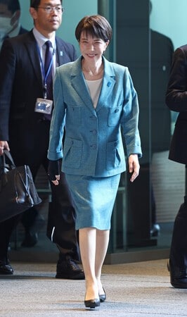 【時事通信】高市首相、盤石基盤てこに外交展開　3月初訪米、対中改善も模索