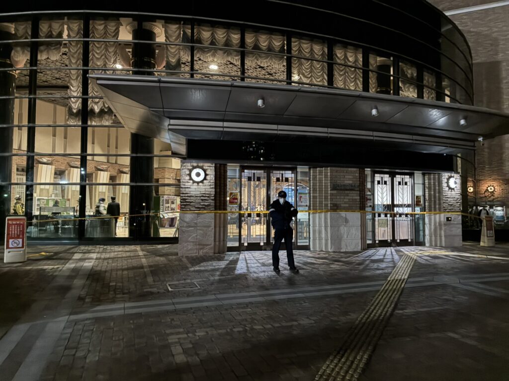 【福岡】福岡市総合図書館で切りつけ事件か　男女3人刺され重傷者もいるとの情報　切りつけたとみられる男の身柄を確保