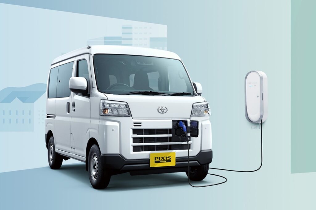 価格は314.6万円　『トヨタ・ピクシス・バン』にEVモデル追加　トヨタ・ダイハツ・スズキ共同開発