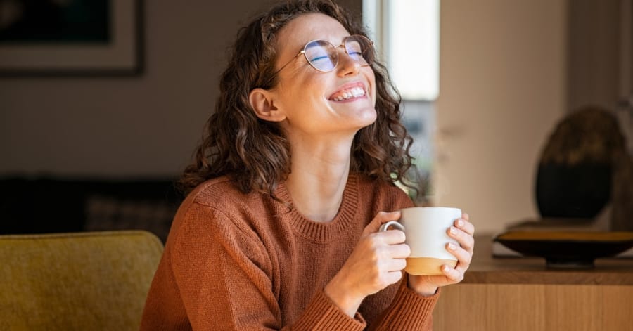 【40年間の結論】1日2杯のコーヒーや紅茶が認知症リスクを低下させる