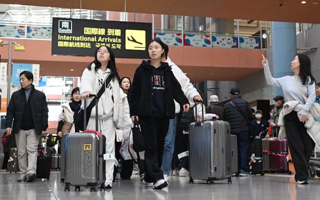 訪日自粛の春節、中国人の宿泊キャンセル5割　百貨店や家電量販店は東南アジア市場などの開拓を急ぐ