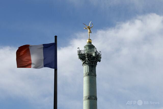 フランスの大学が生理休暇を導入→なぜか男子学生50人が取得し病欠