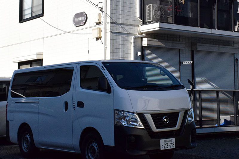 母死亡、会社員51歳…交際し別れた男逮捕、車で連れ去った疑い　異変を感じた娘　男の暴行、車のドラレコから特定　男宅で母遺体を発見、スタンガンを押収　生前に母、知人に「別れてからも言い寄られている」