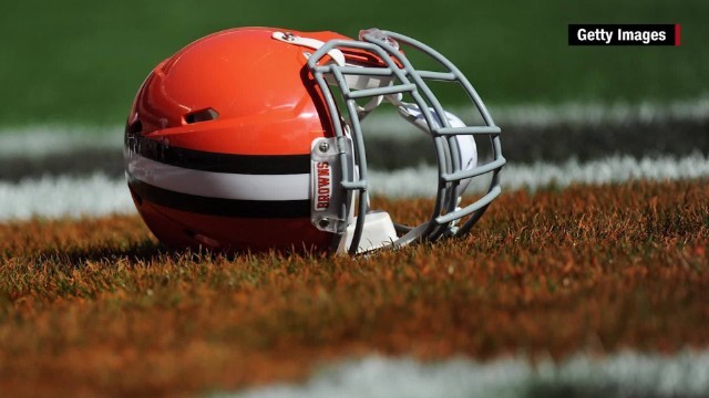 【フロリダ大学研究】頭部への繰り返しの衝撃を受けたフットボール選手は慢性外傷性脳症などの神経変性疾患リスクが高まる、研究参加した選手のうち59%に認知障害、58%に神経行動調節障害（感情を制御する能力低下）