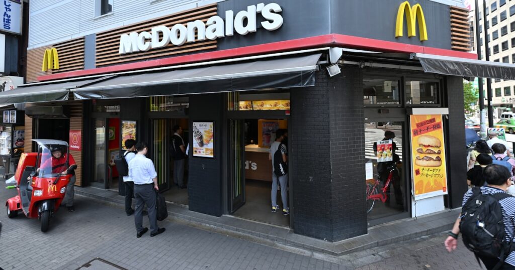 日本マクドナルド、株価が上場来高値　商品の6割値上げを発表