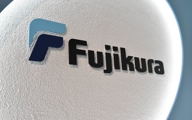 【データセンター向けの光ファイバー好調】フジクラの純利益65%増に上振れ、従来予想から180億円上方修正、5年連続で最高益を更新