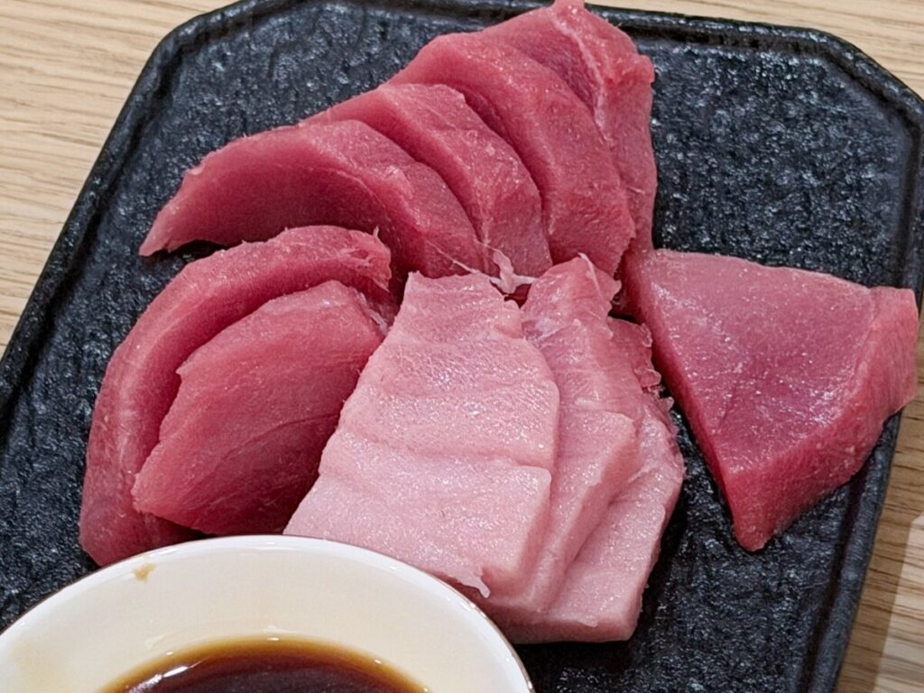 【中共ネット】 訪日中国人、マグロの柵を「包丁なし」で切った驚きの方法