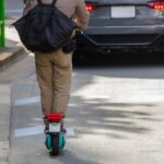 【電動キックボード】特定原付「事故67%増」の衝撃――「1分20円」の利用料金を飲み込む保険料、採算モデルは限界なのか？