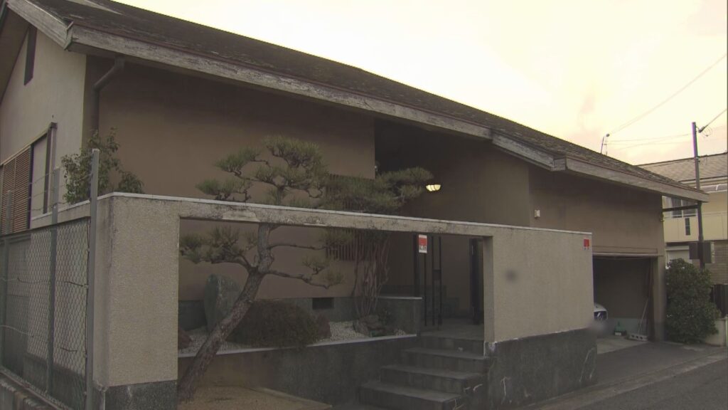 【大阪】堺市西区の住宅に78歳女性の変死体 死因は溺死も…頸椎や両手を骨折 顔などにアザ 事件に巻き込まれたか