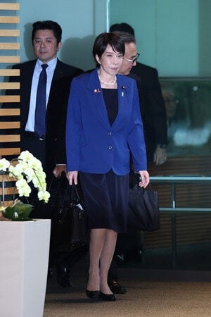 【悲報】高市首相、リウマチ悪化✋✖🙅🏻‍♀