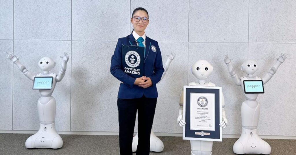 【経済】「ペッパーくん」ギネス認定　世界初の量産型人型ロボ　商業施設で案内役、介護現場で会話