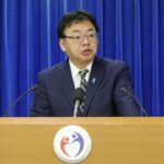 外国人の生活保護「適正化」　厚労相、対象縮小含め検討