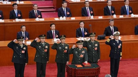 【北京でクーデター】「習近平は辞職せよ」…人民軍高官の粛清後に「謎の内部情報」が大量拡散される本当の理由