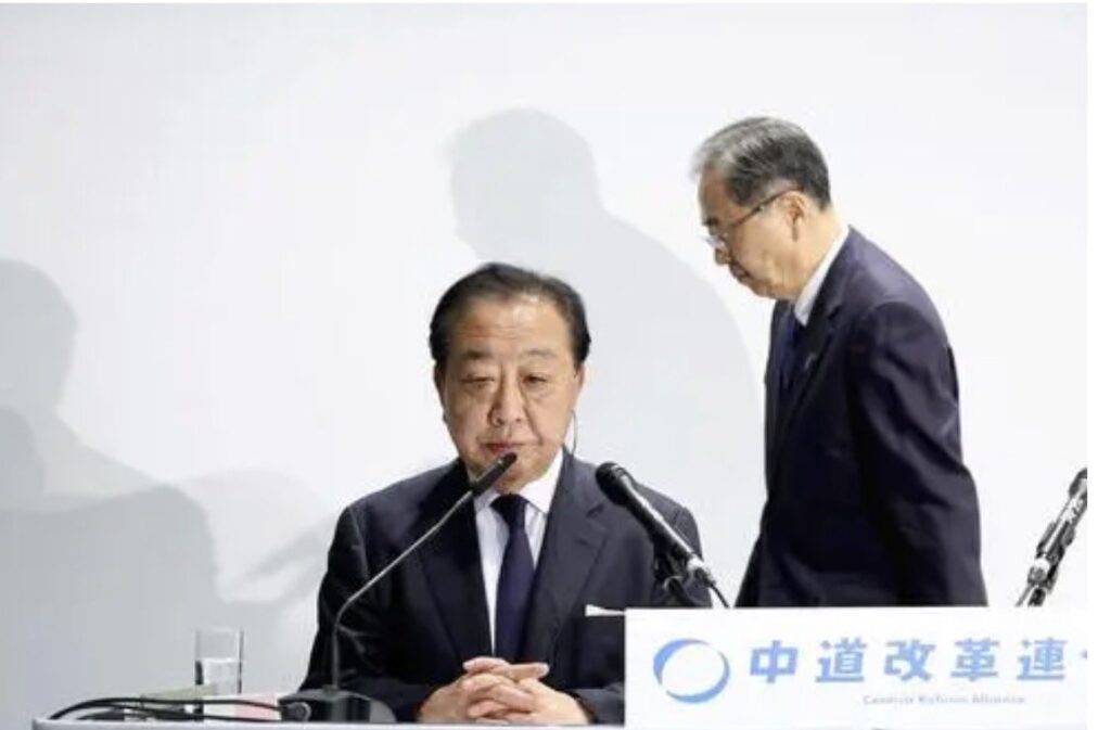 ところで福岡は中革連全部負けてるが福岡警固公園に動員された群衆は何だったのか