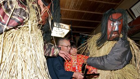 「泣く子はいねがー」もコンプラ重視、(ナマハゲ訪問は許可制、家具壊せば弁償)裸祭りは「下着着用」へ