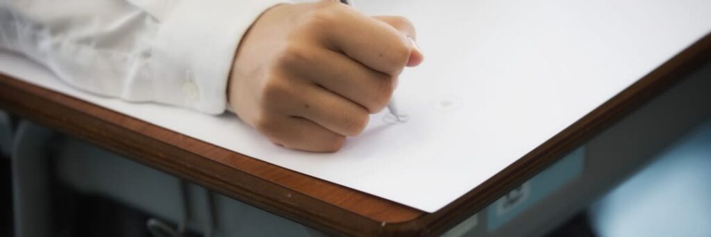 出版社の採用はアルバイトですら大卒がマスト？「学歴不問」採用の裏側　熟年世代の選択とチャレンジ