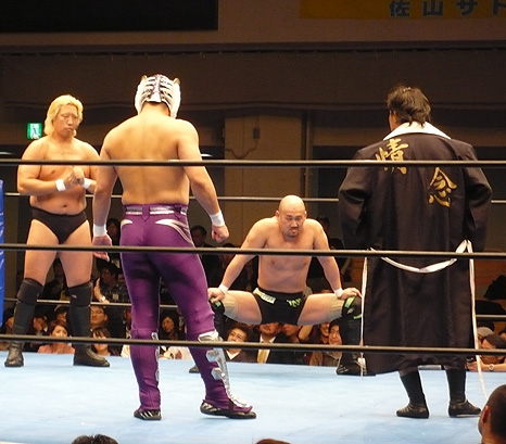 【動画】プロレスラーに「プロレスは八百長だろ？」と聞いたアナウンサーの末裔ｗ