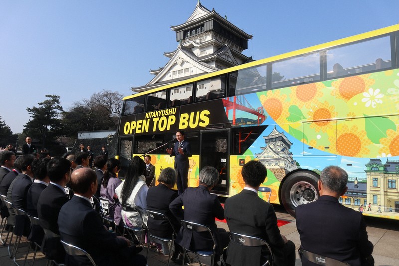 【オープントップバス】迫力の大パノラマ　北九州市で初、定期運行へ