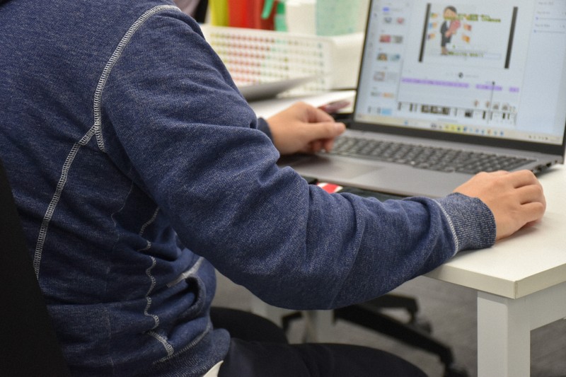 【大人の発達障害】人間関係やミスで悩み職場で気づく…　相談先は?