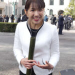 参政・豊田真由子氏「ぞうきんがけからやりたい」白ジャケットで“初登院”９年ぶりの国会に