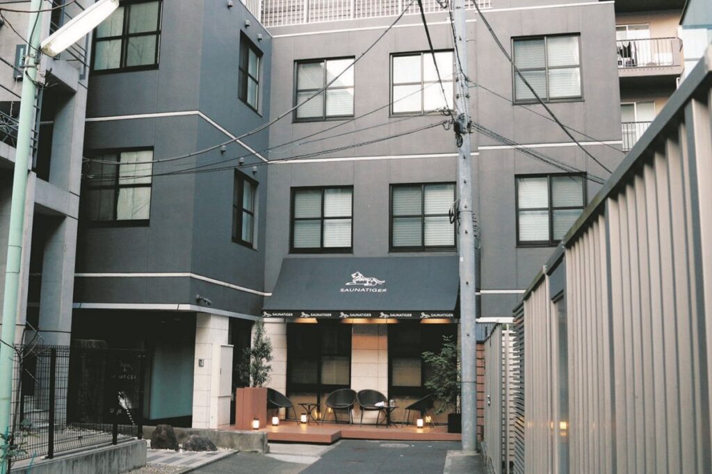 【赤坂サウナ火災】「押し戸に変更する提案を受けていた」運営会社社長が任意聴取に認める