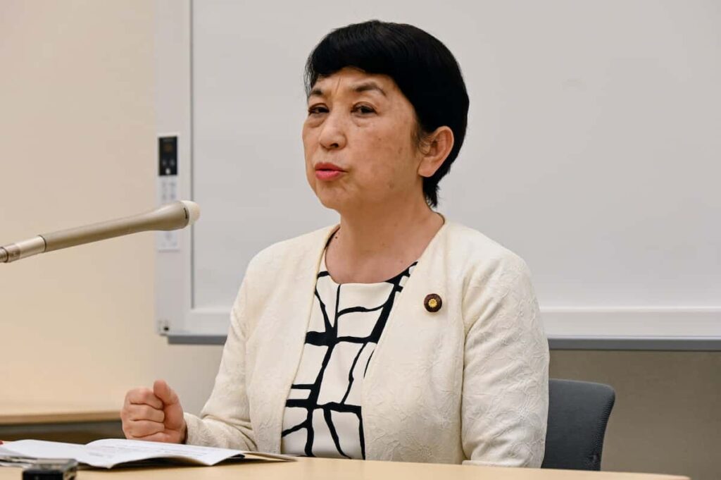【社民】「前置き長い、結論分からない」中道・小川代表を社民・福島党首が批判…改憲や原発、安保