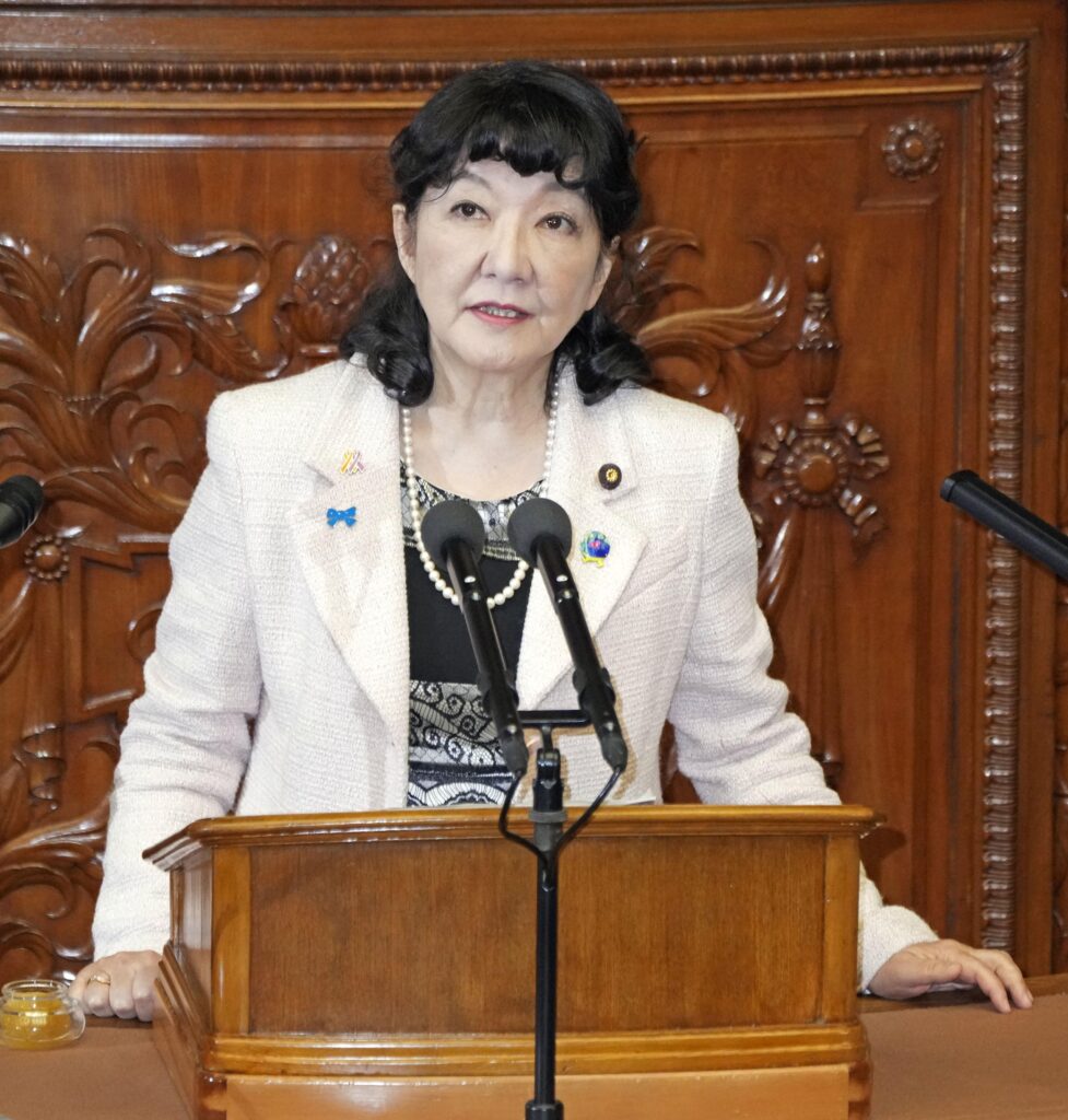 「強い経済」へ構造転換、歳出入を見直し－片山財務相