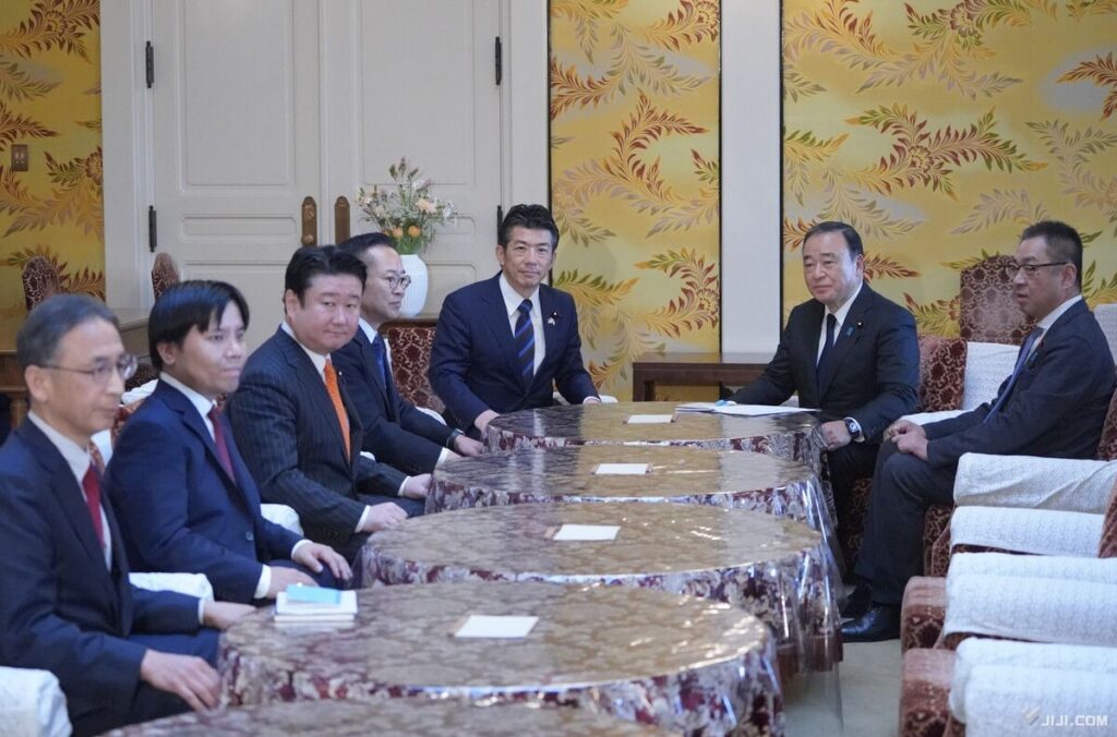 野党、消費税「国民会議」に反発　参加メンバーを与党が選別と疑問視