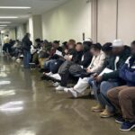 【免許センター】「なんで難しくするの？困っちゃうよ」合格者「９割→３割」に激減した「外免切替」…詰めかけた外国人たちが漏らした「本音」